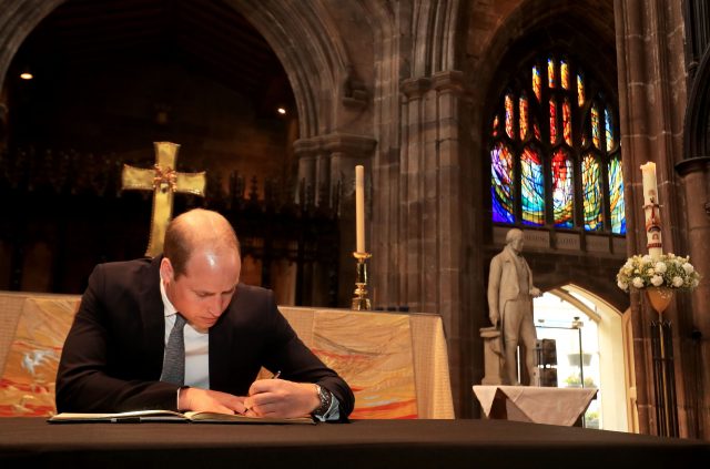 The Duke of Cambridge signs a book of condolence at Manchester Cathedral (Danny Lawson/PA)