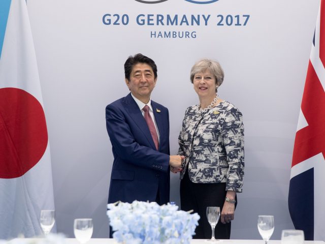 Japan's Shinzo Abe meets Prime Minister Theresa May (Matt Cardy/PA)