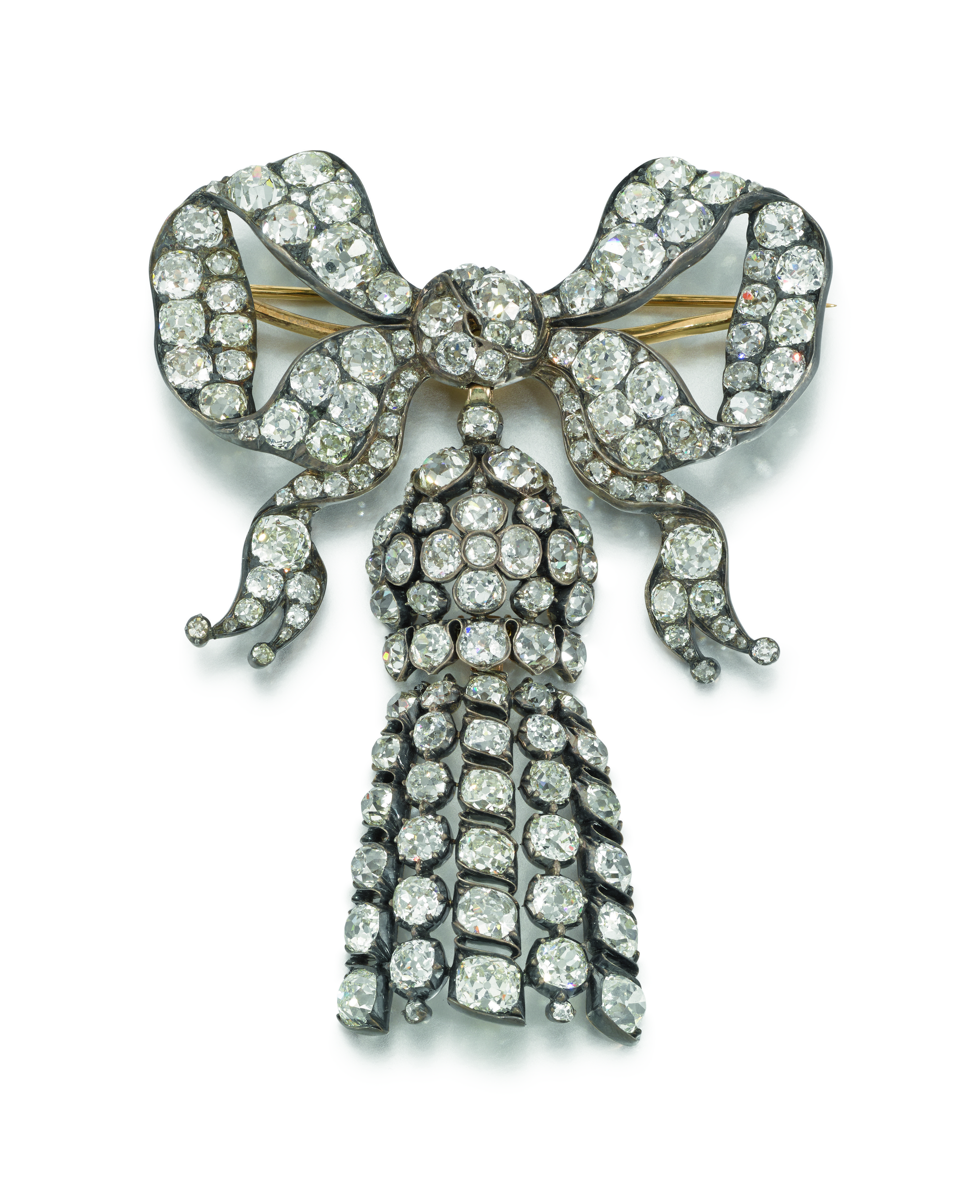 The diamond bow brooch could fetch up to £35,000 (Sotheby's)