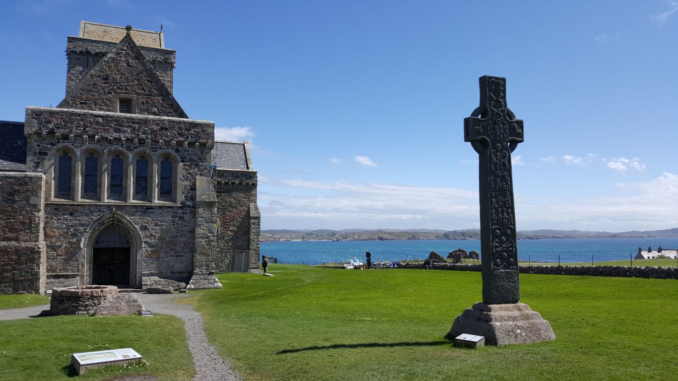 Iona Abbey and St Martin's Cross (Glasgow Iona Research Group/PA) 