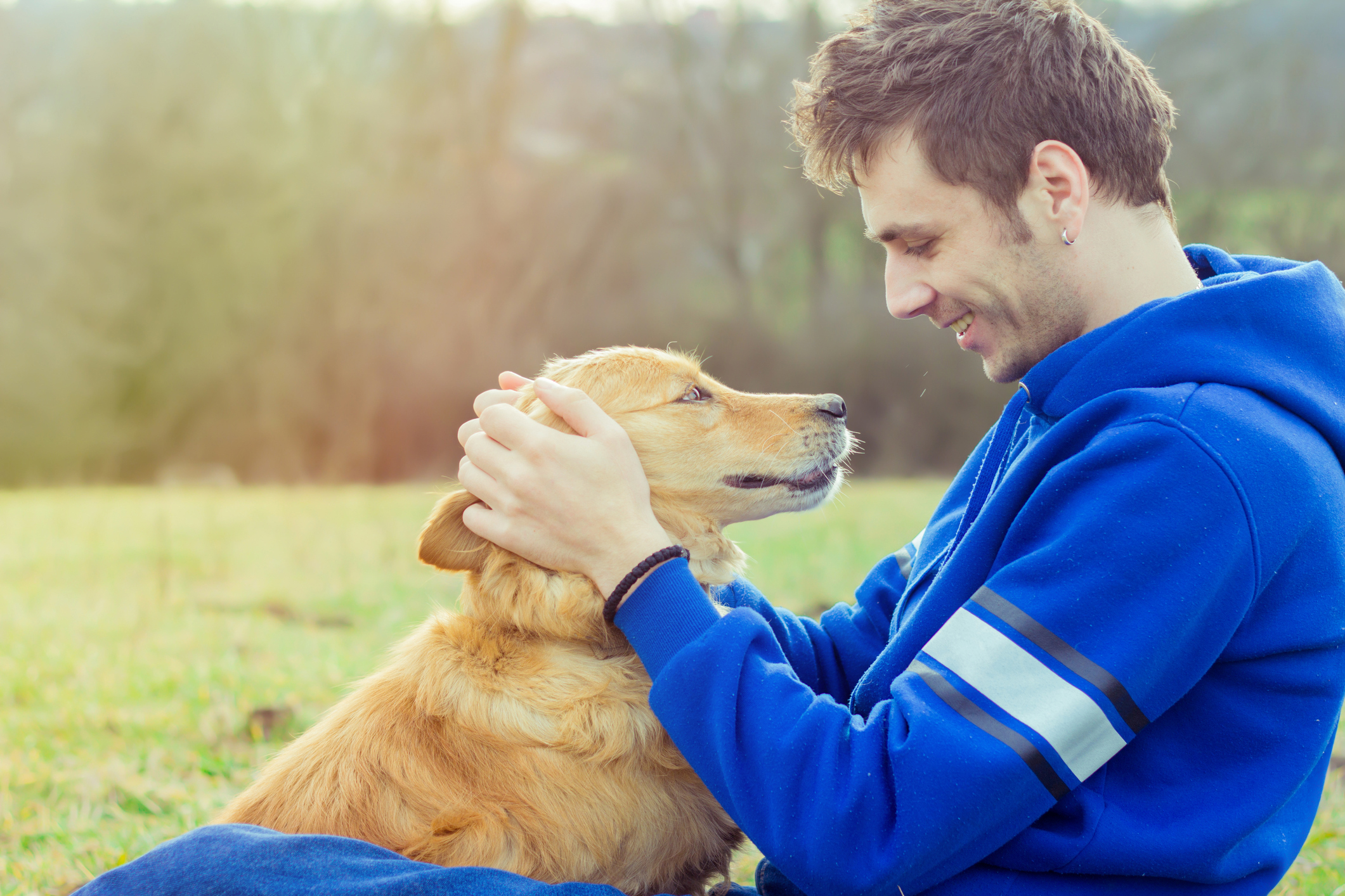 your-dog-s-genes-may-have-something-to-do-with-why-he-loves-to-hang-out