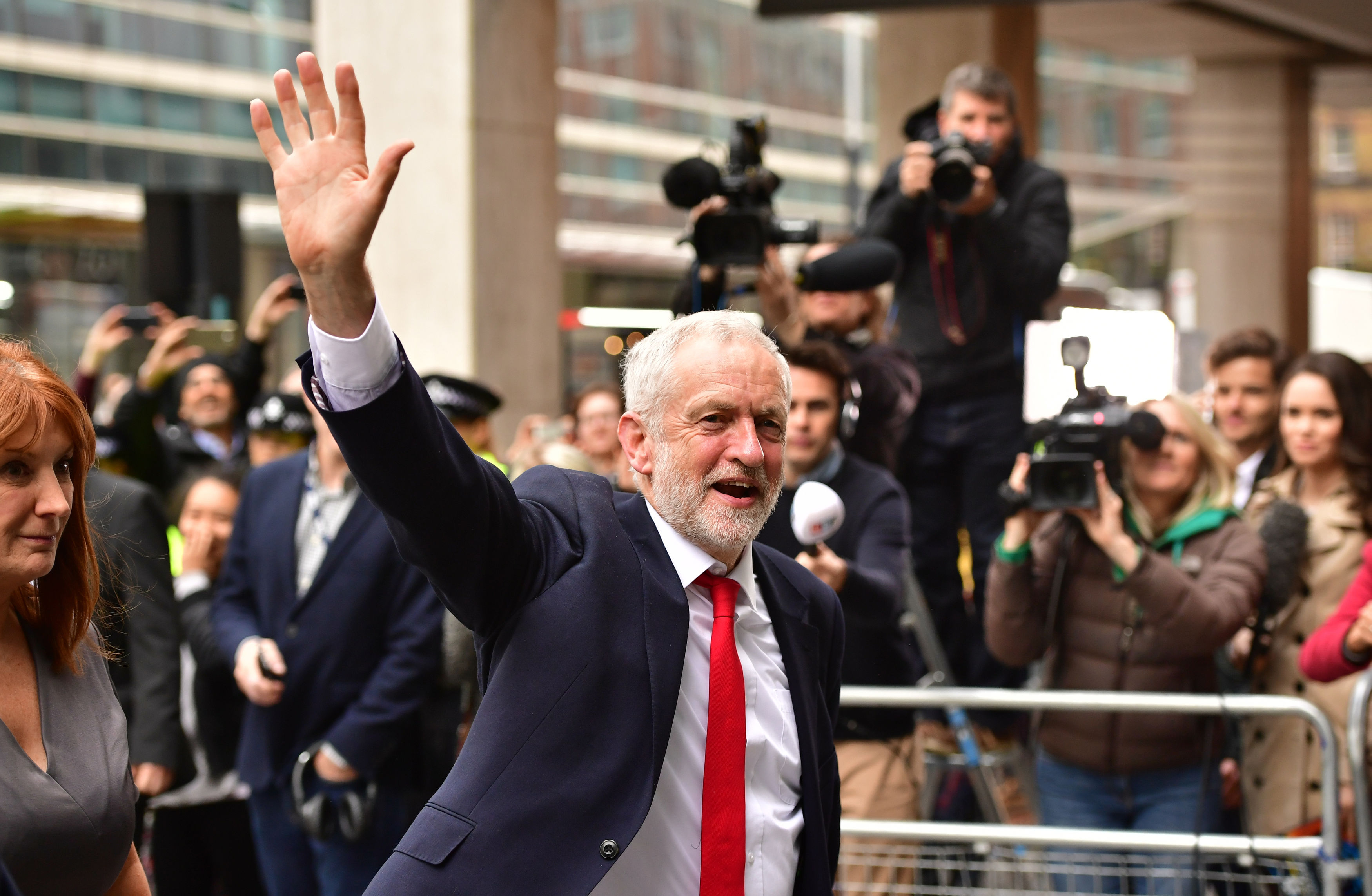 Jeremy Corbyn waving