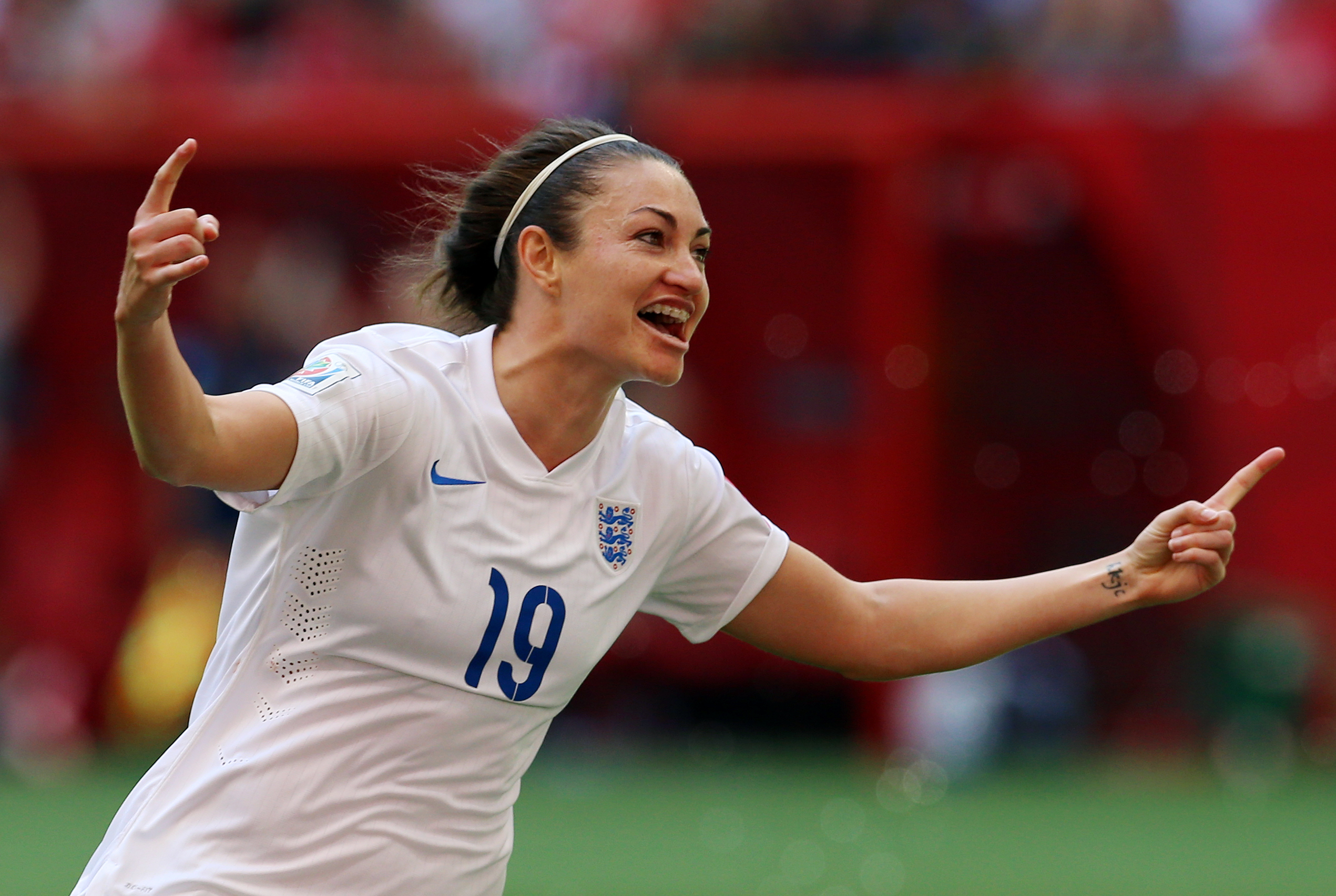 Taylor Swift bracelet-trading trend makes way to Women's World Cup