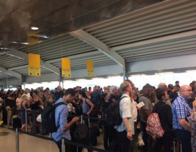 A passenger photo of queues at Stansted Airport (@joescaf/PA)
