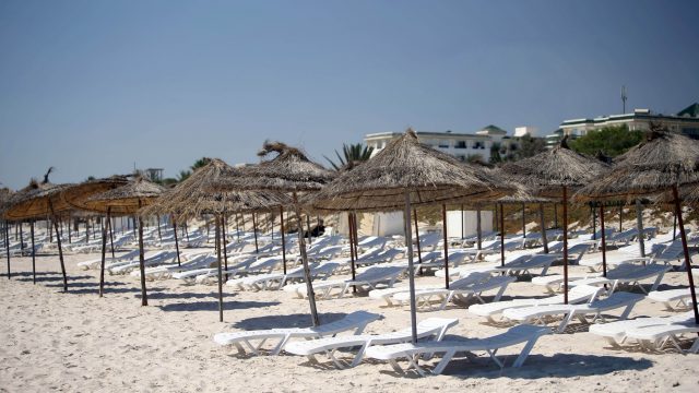 The Foreign and Commonwealth Office has eased its travel advice on Tunisia 