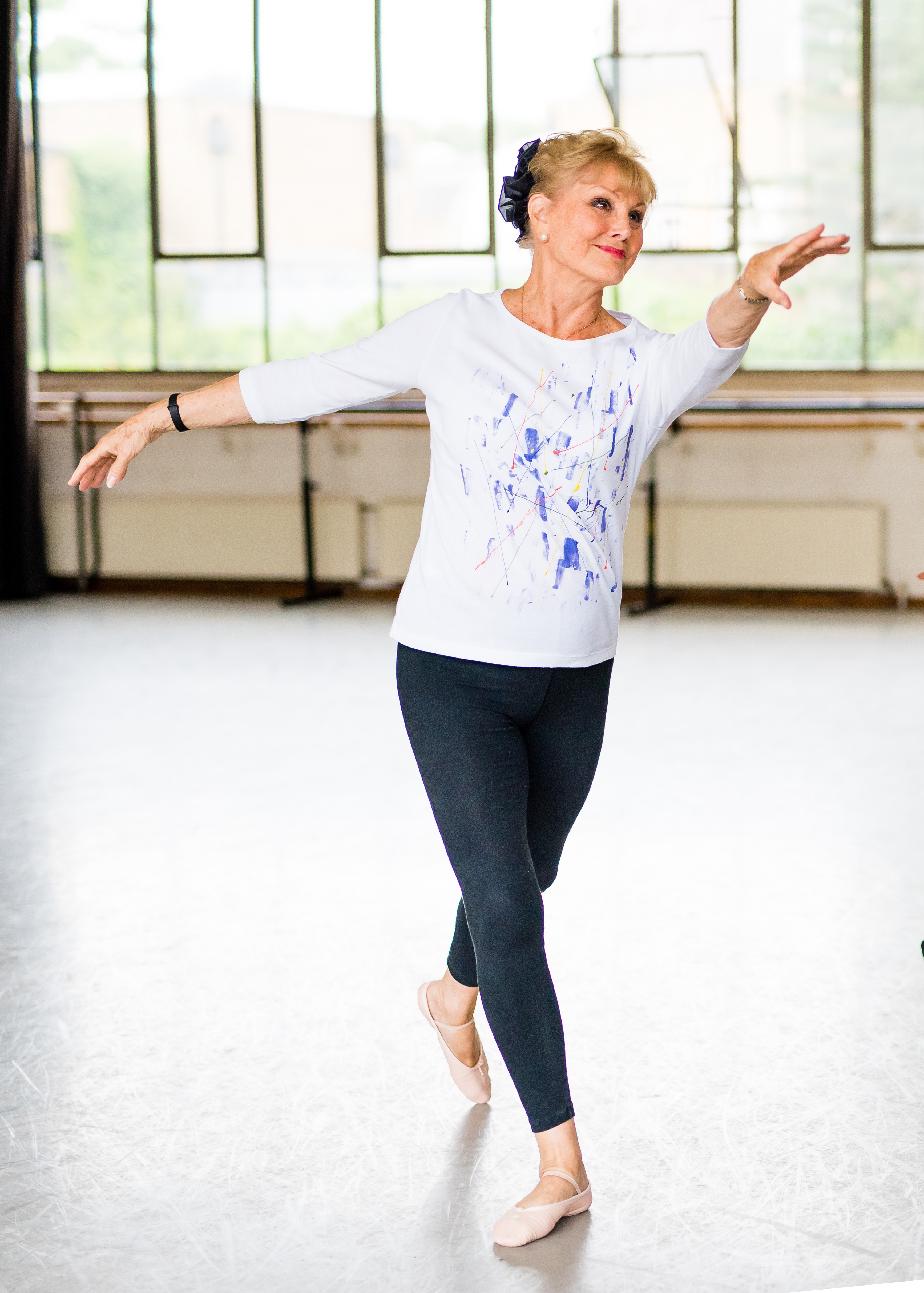 Angela Rippon doing a Silver Swans ballet class (David Tett/Royal Academy of Dance/PA)