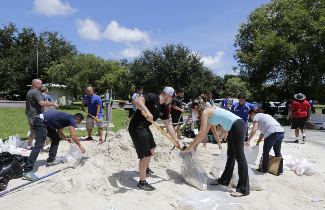 These Pictures Show How People In Florida Are Preparing For Hurricane