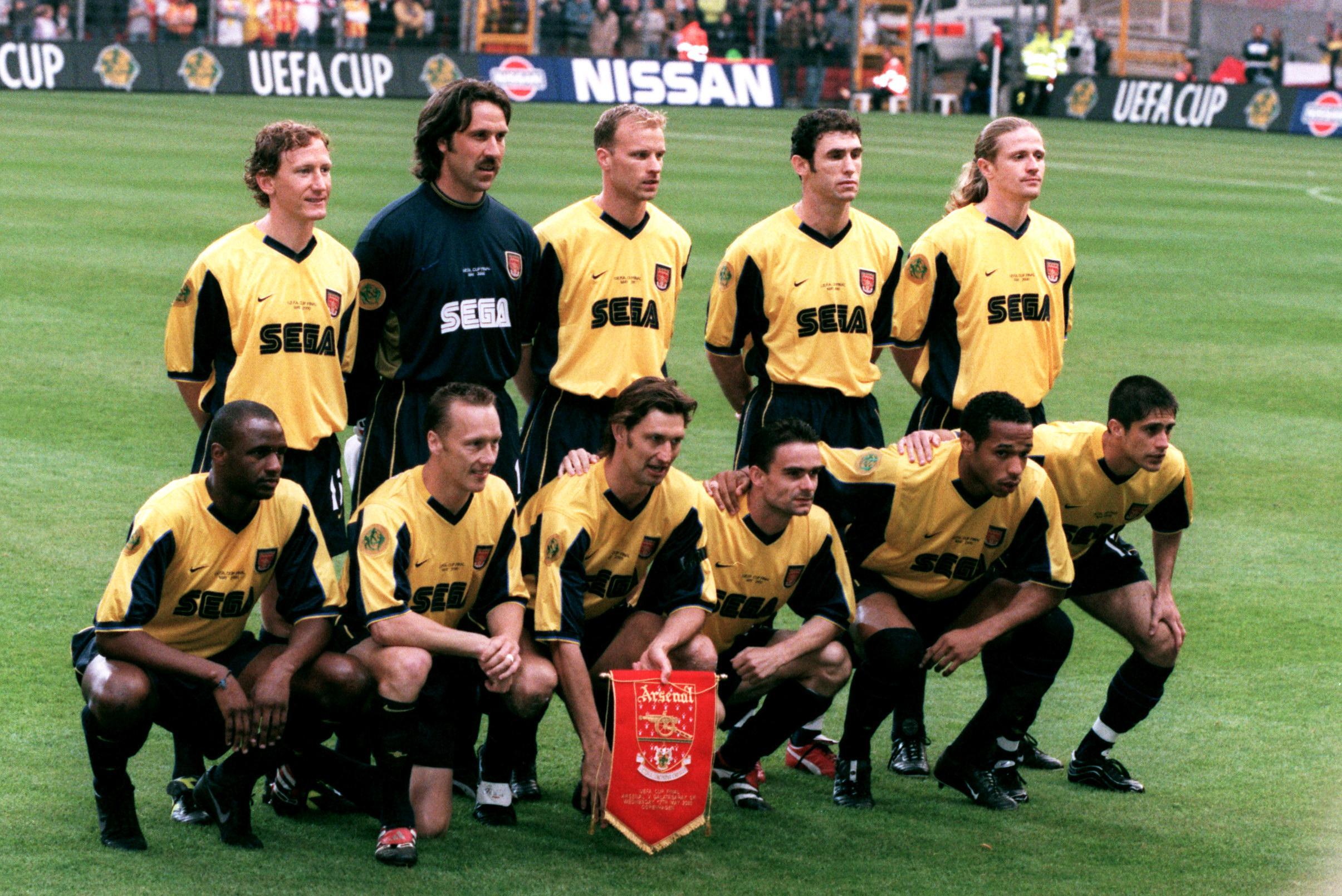 Arsenal players before the 1999/00 Uefa Cup final