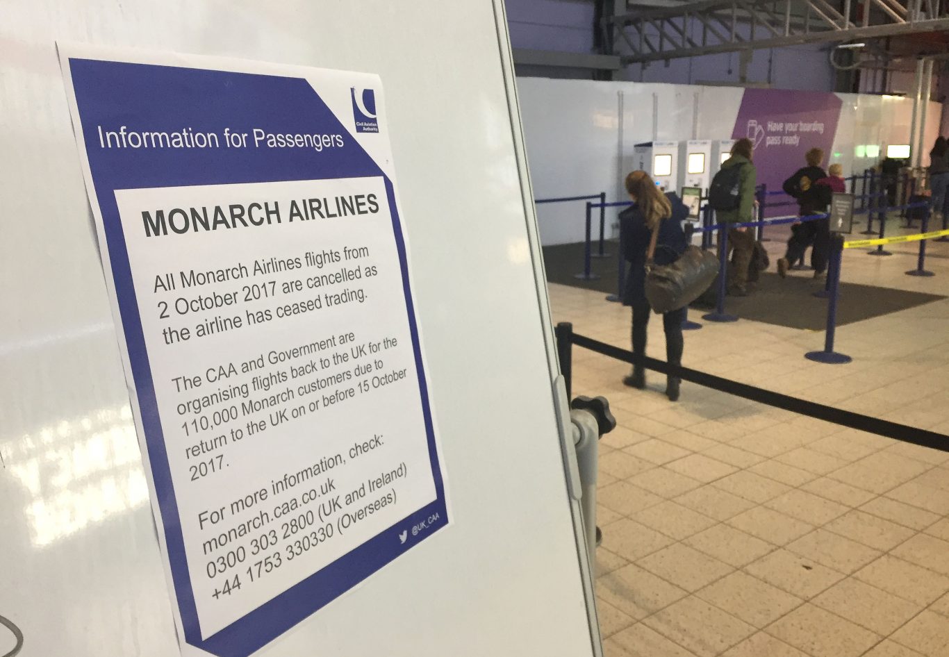 A notice in Luton Airport after Monarch Airlines collapsed into administration (Steve Parsons/PA)