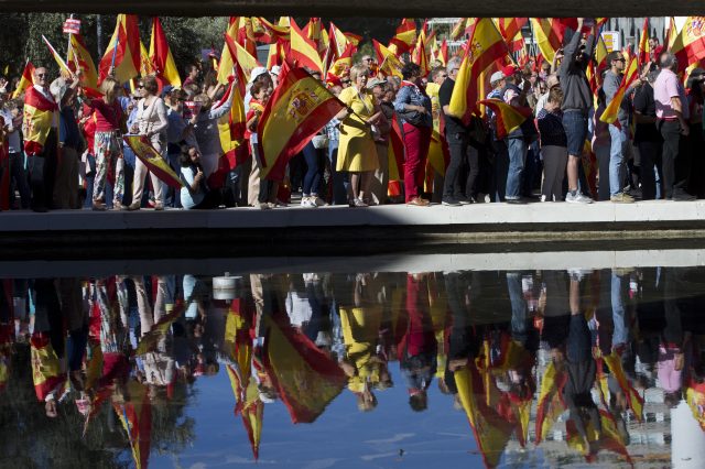 Thousands of pro-Spanish unity supporters rallied in a central Madrid plaza