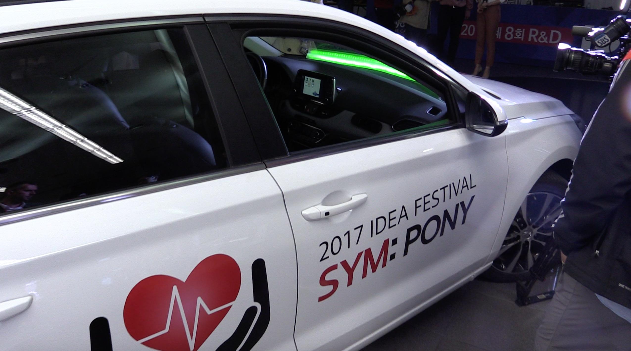 Sympony car