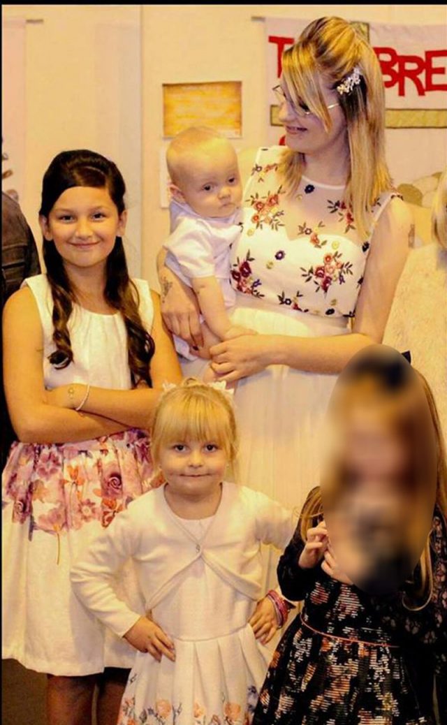 Louise Gibbs and her children (Collect/PA Real Life)