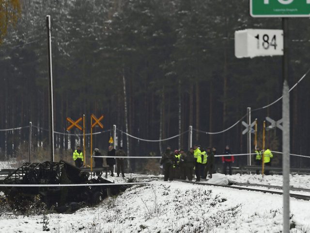 Rescue, military personnel and police officers at the crossing