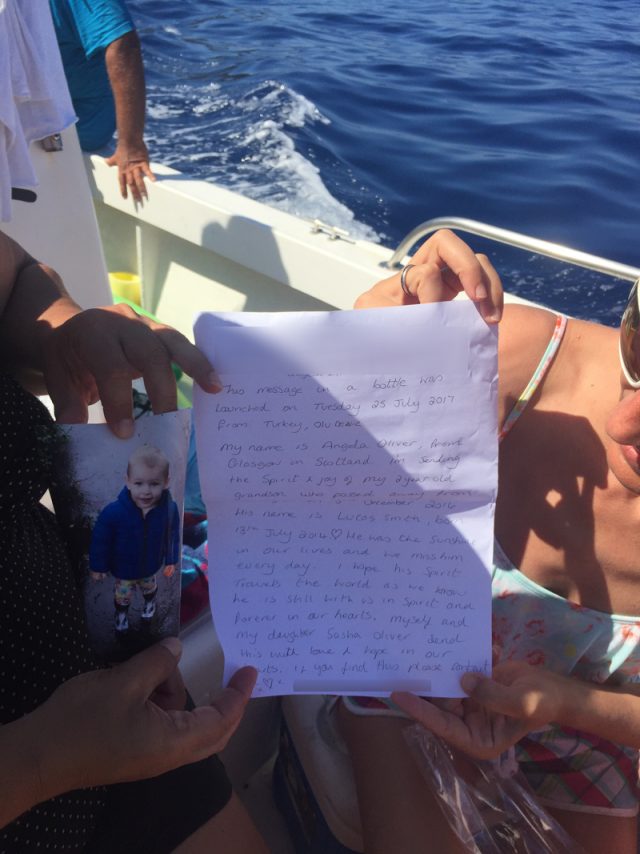 A note Angela Oliver threw in the sea, found by Emel Safoglu (Collect/PA Real Life)