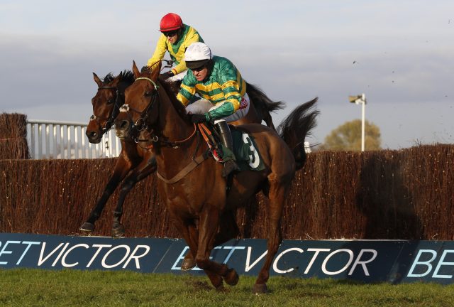 Finian's Oscar stayed on well to win at Cheltenham and keep his unbeaten record over fences