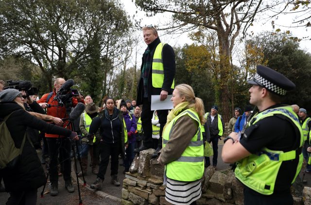 Gaia Pope's father Richard Sutherland thanks members of the public before a community search at Durlston Country Park in Dorset