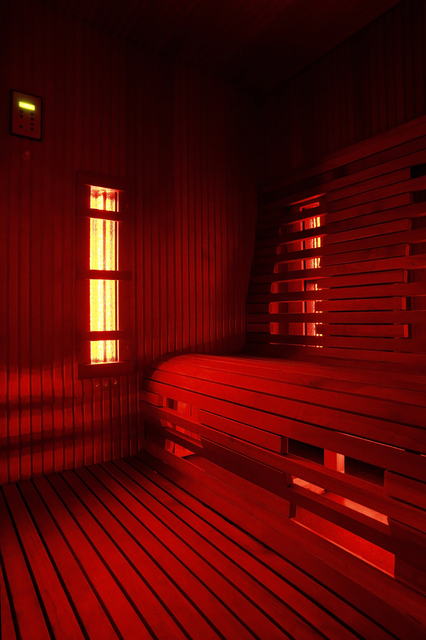 An infrared sauna cabin (infra)red light