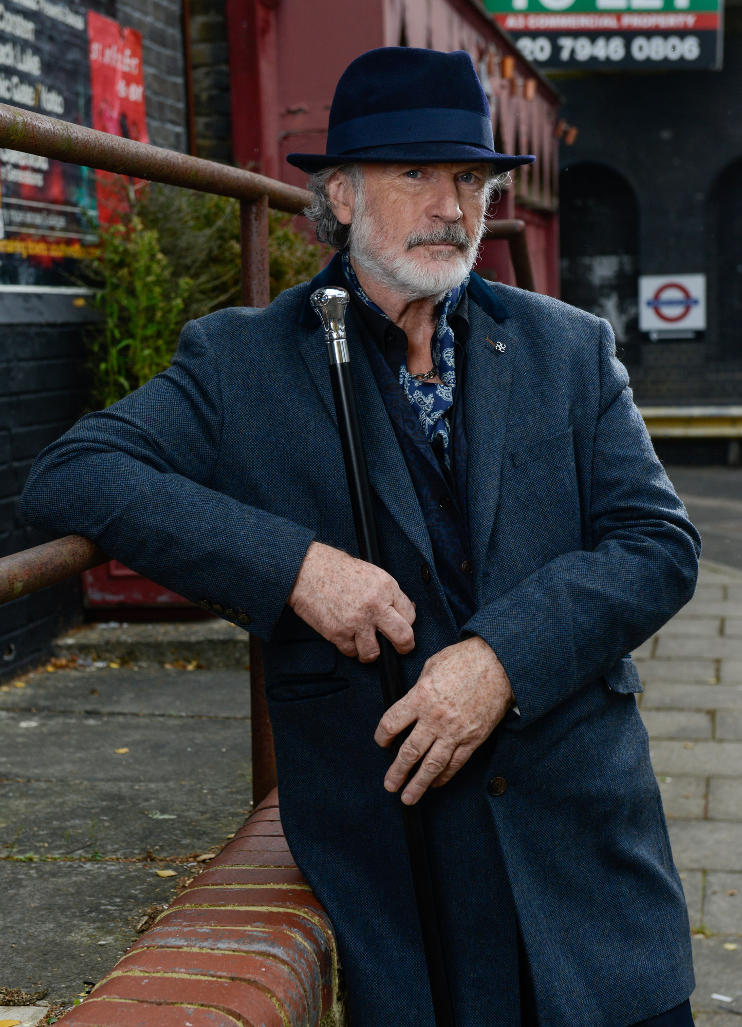 Mick becomes friendly with charming new EastEnders villain Aidan - The Irish News1444 x 2000