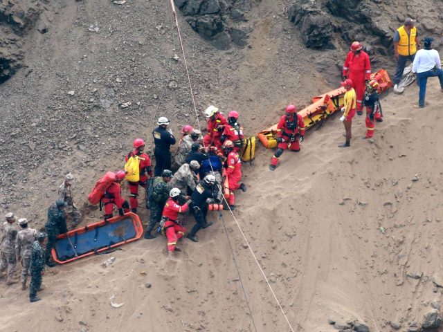The rescue operation in Pasamayo, Peru 