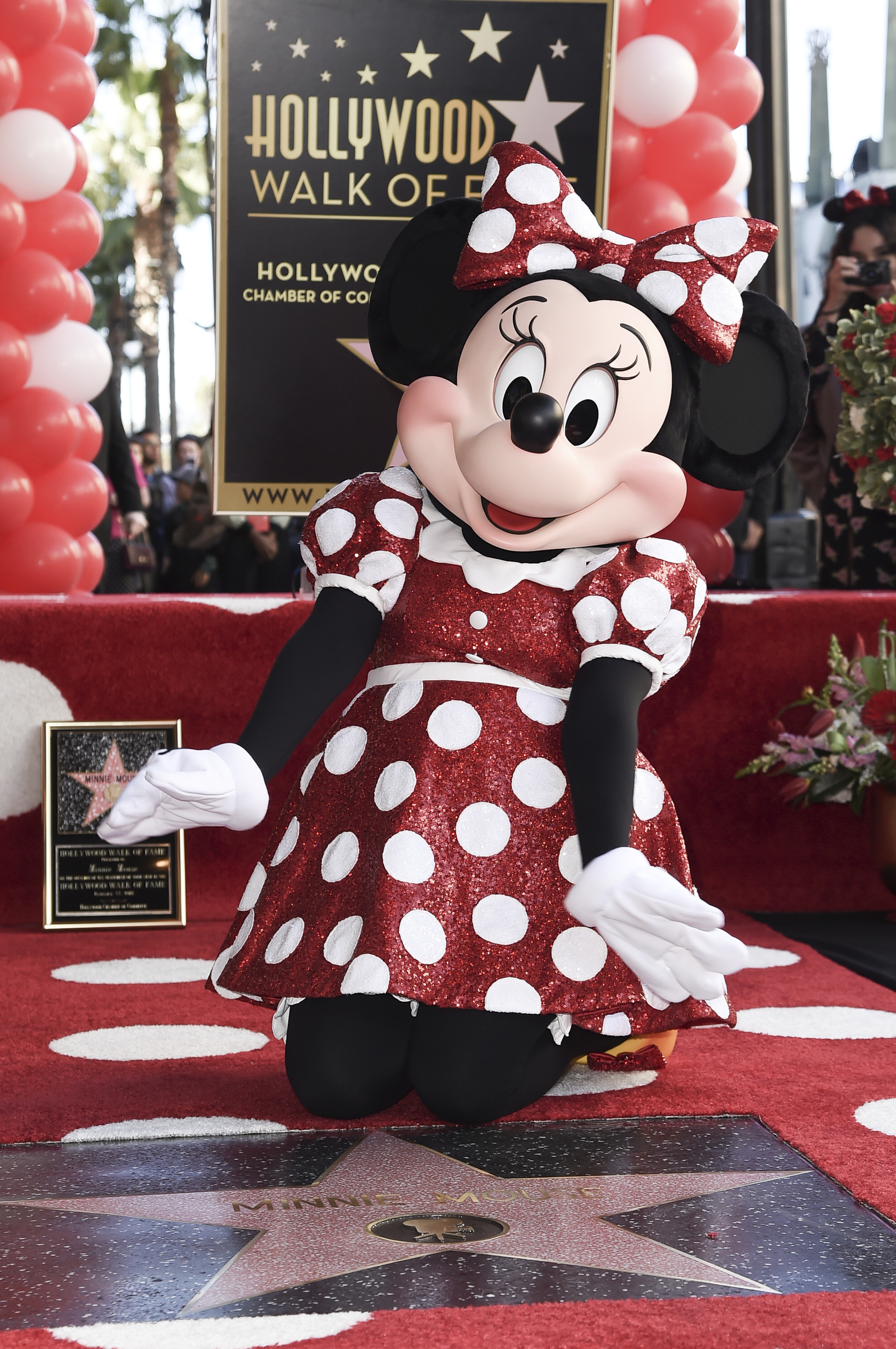 Minnie with her star (Richard Shotwell/AP)