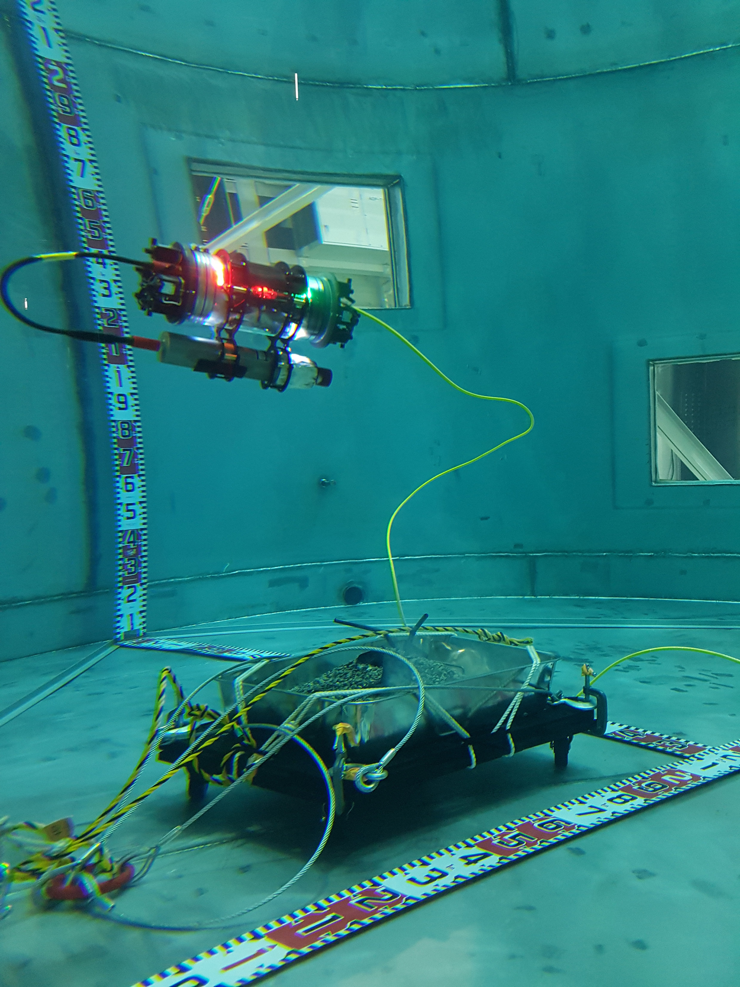 An AVEXIS remotely operated vehicle with an acoustic sonar.