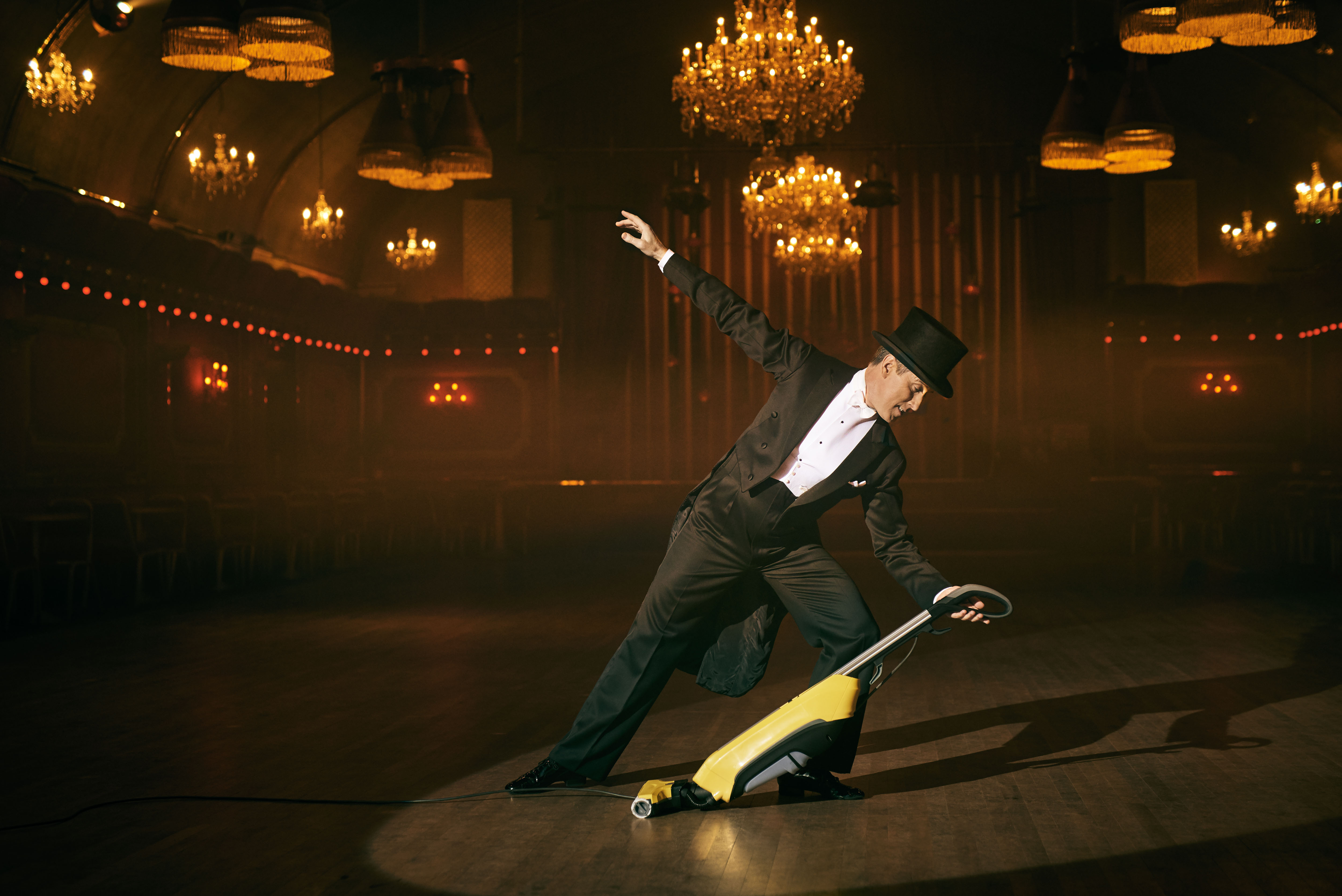 Anton Du Beke dances the Rivoli Ballroom to celebrate the joys of cleaning with K‰rcherís FC 5 Hard Floor Cleaner