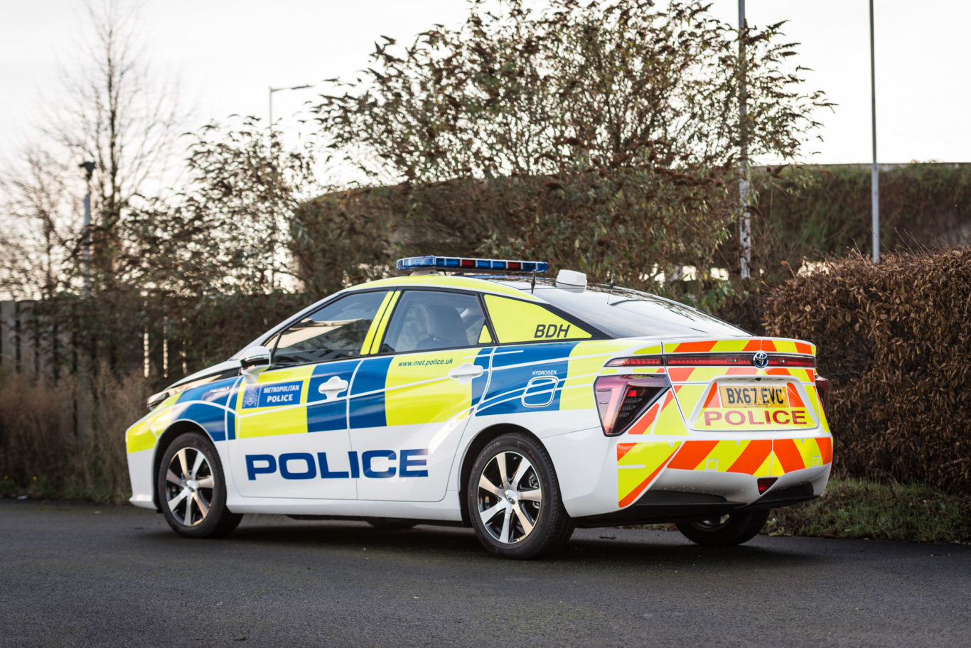 Metropolitan Police buys fleet of hydrogenpowered patrol cars