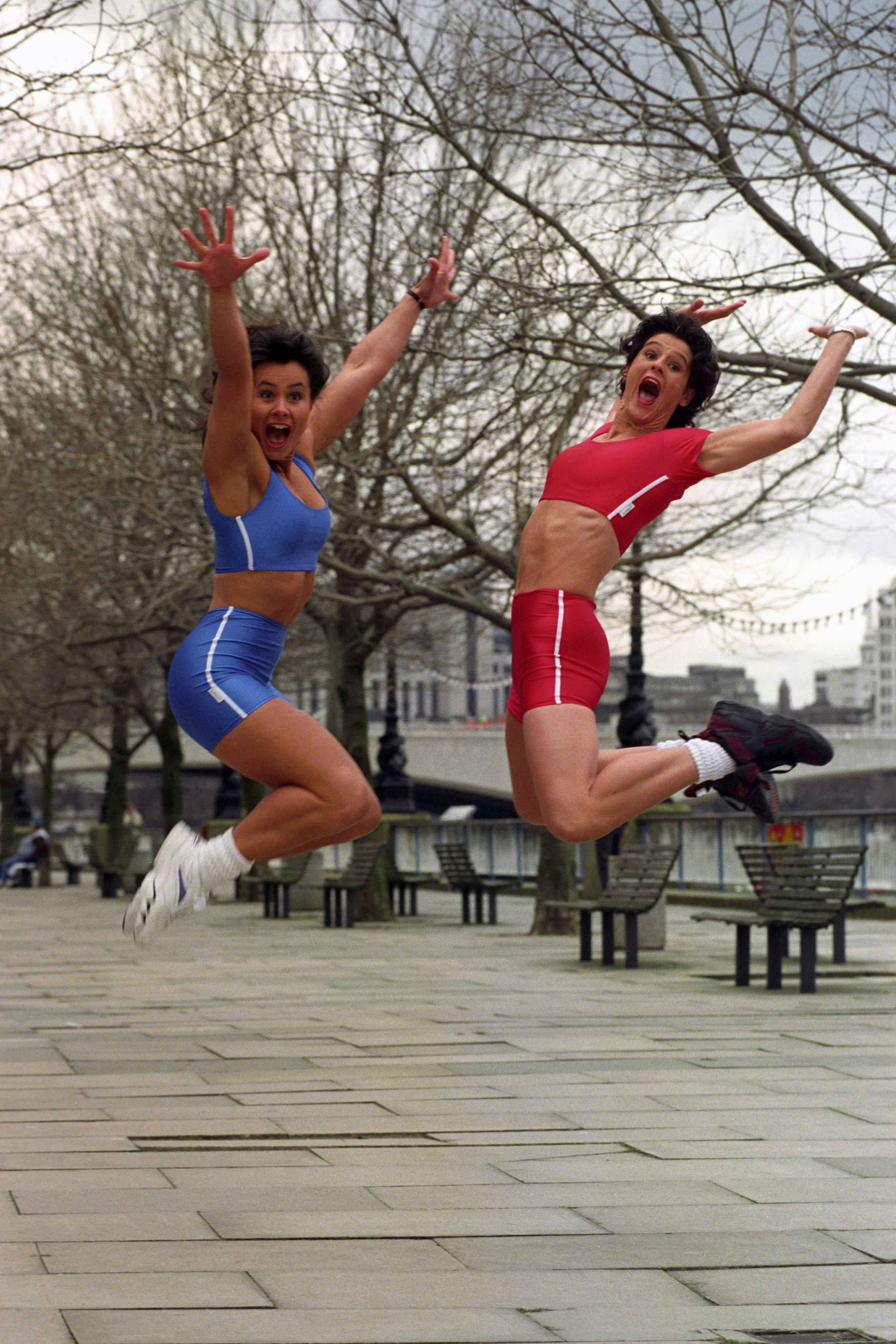 90s fitness outfits