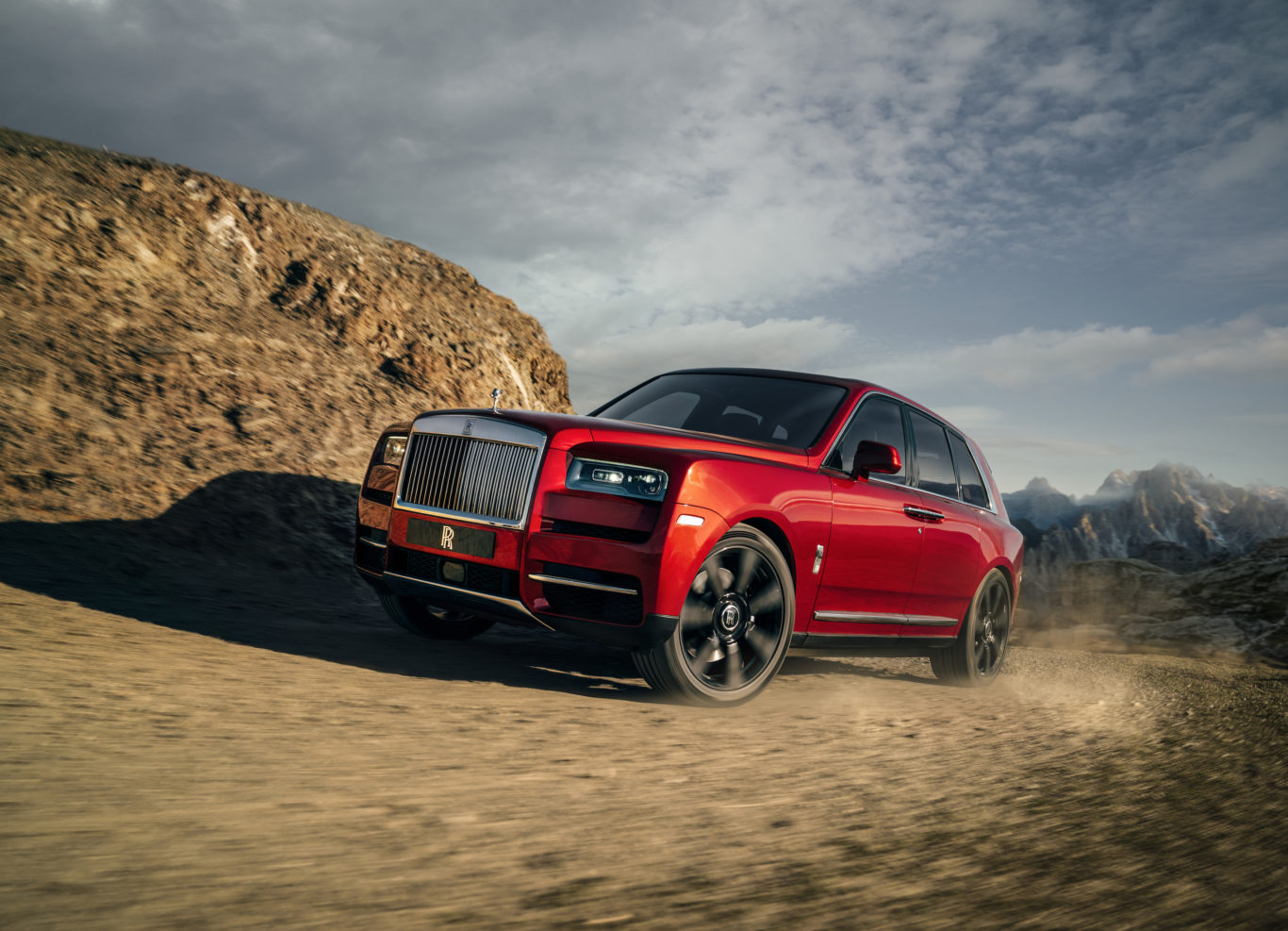 Rolls-Royce Cullinan revealed – the world’s most exclusive and ...