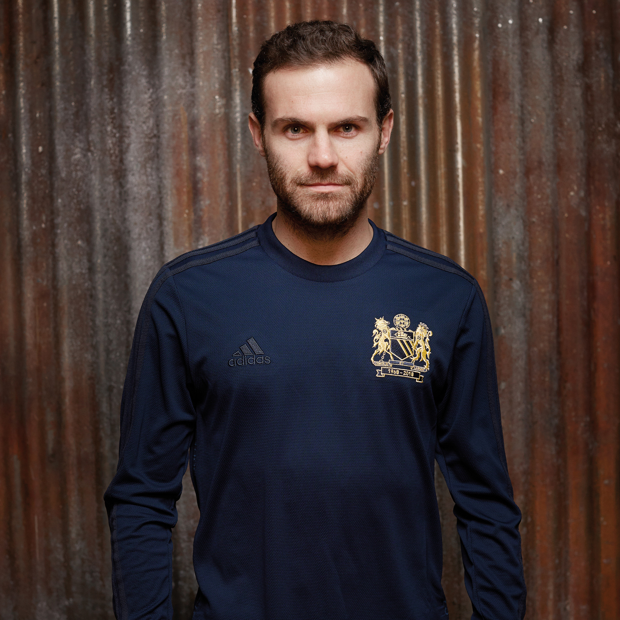 Manchester united commemorative shirt on sale