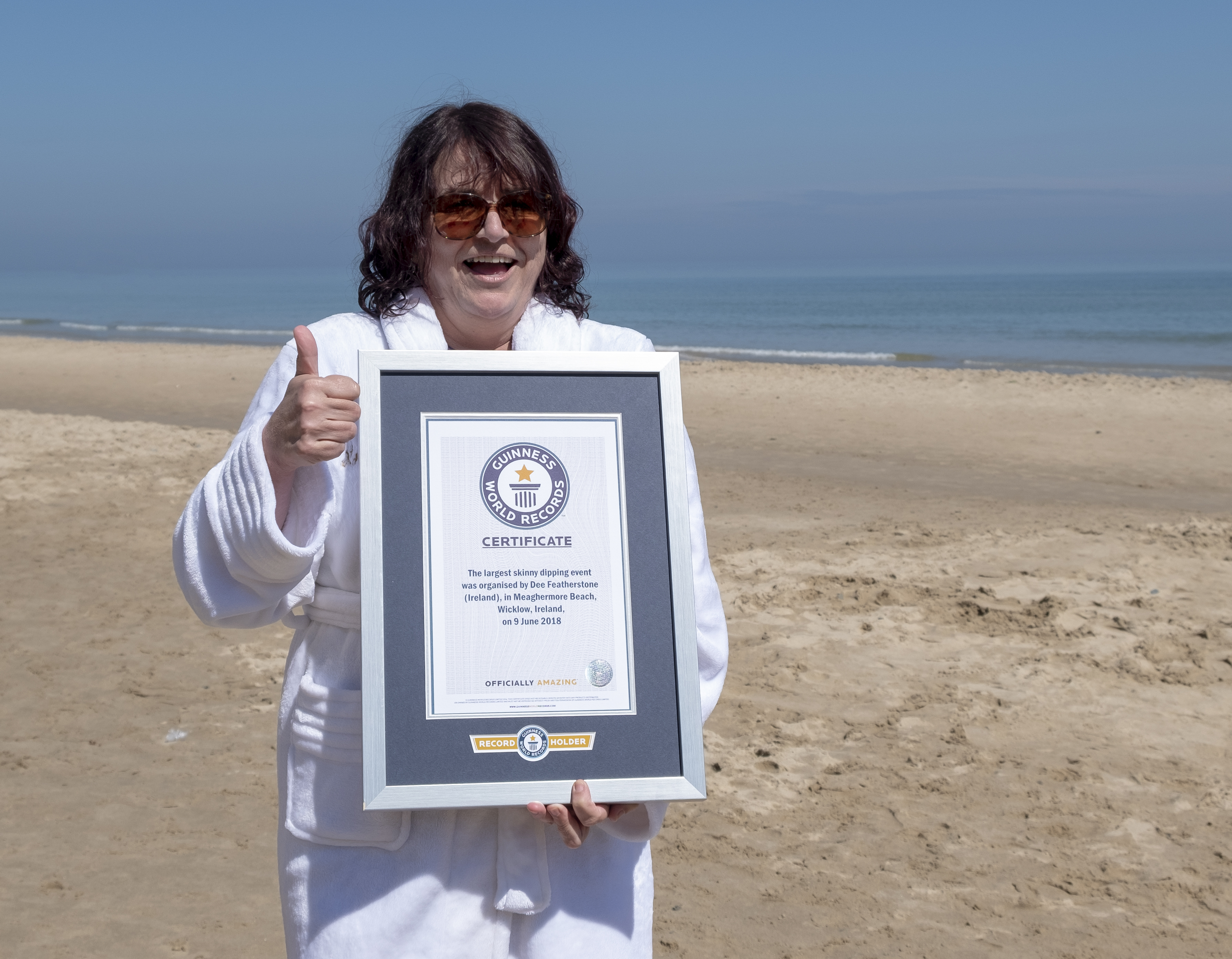 Dee Featherstone with the world record certificate 