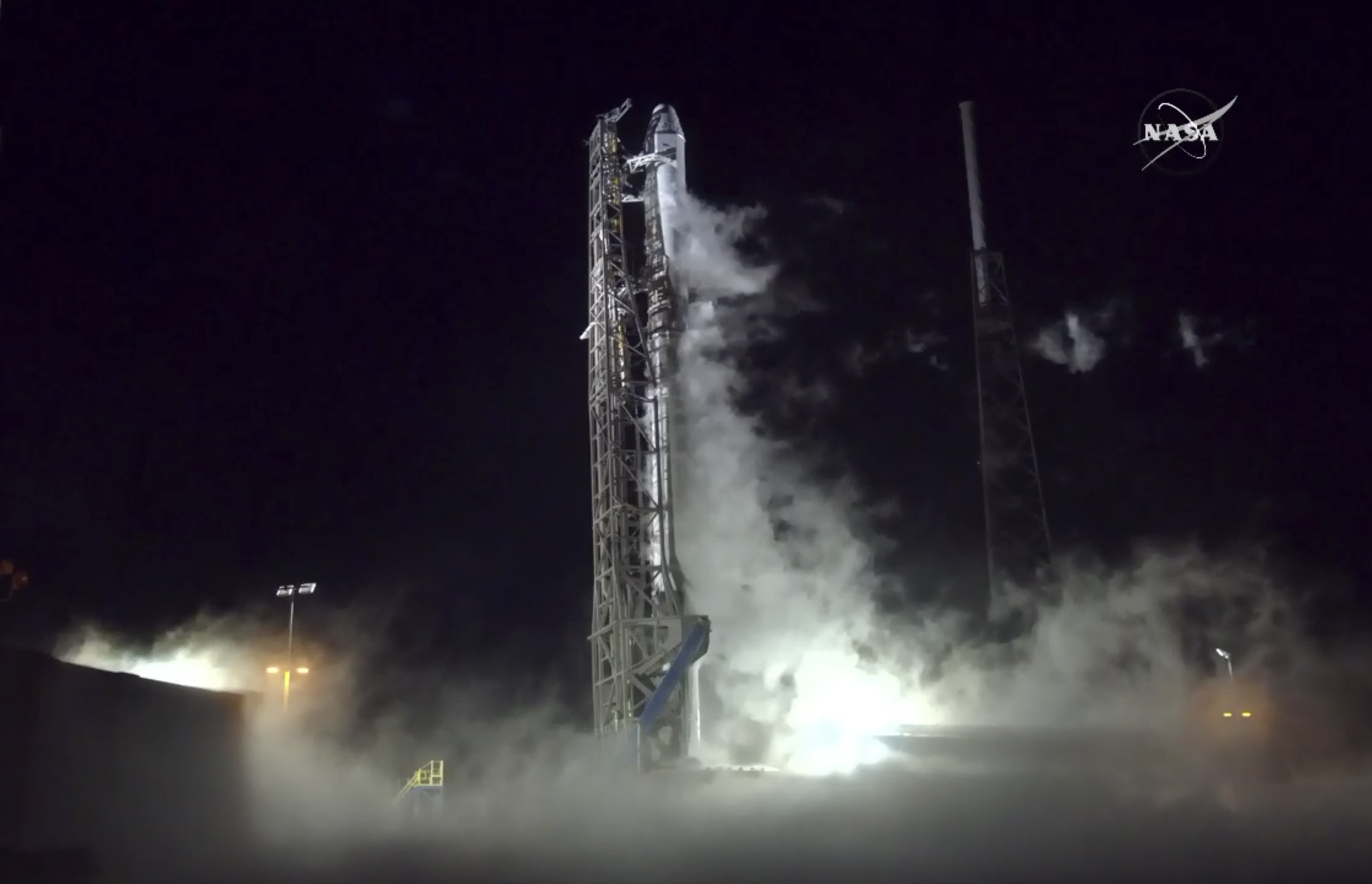 A Falcon 9 rocket carrying the SpaceX CRS-15 Dragon launches from Cape Canaveral, Florida 