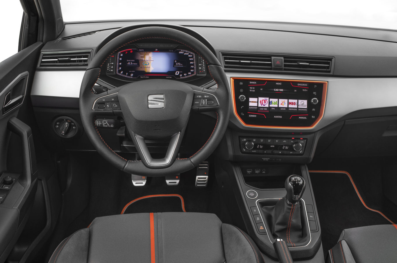 Seat Digital Cockpit comes to and Arona Express & Star