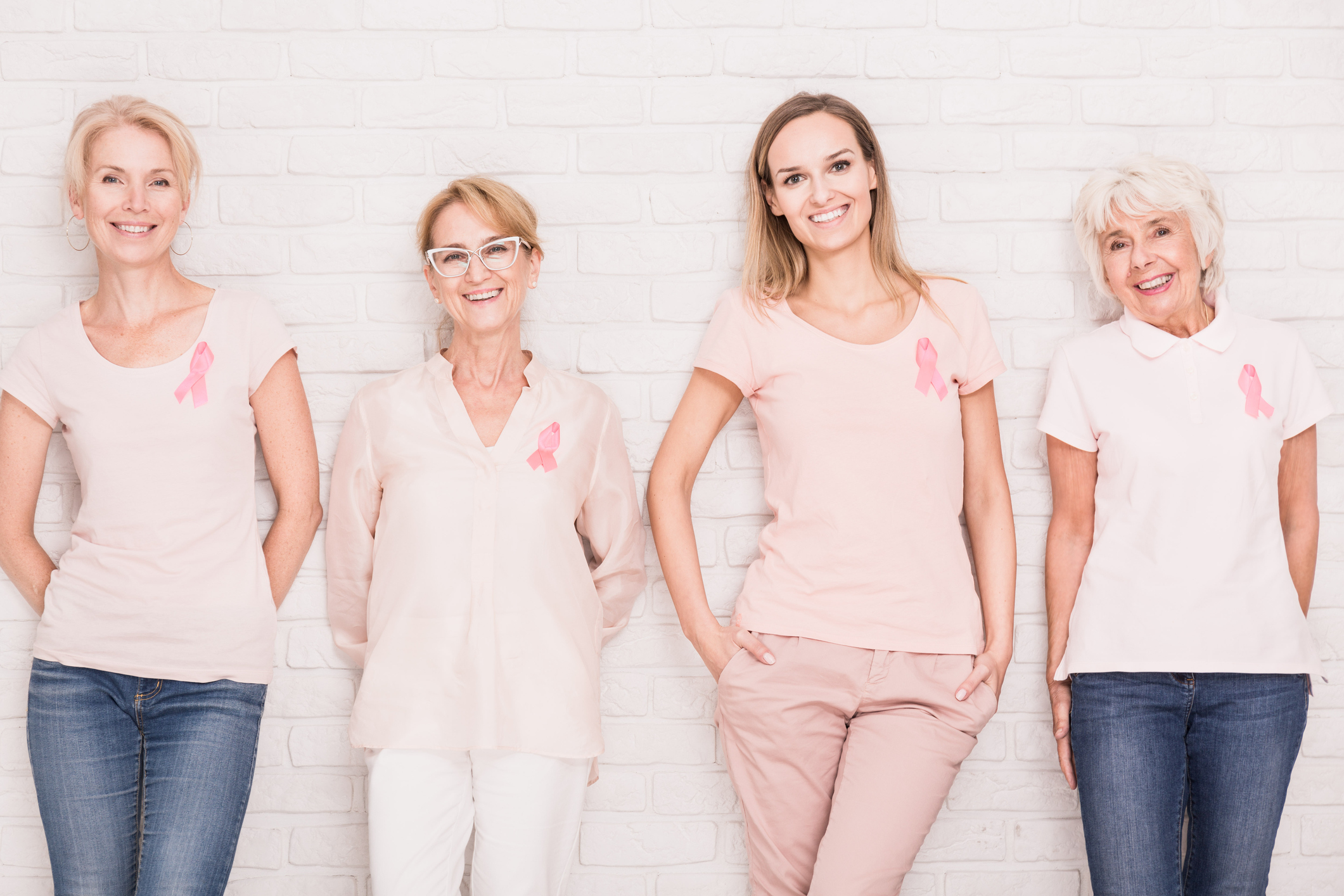 Four positive women in different age fighting against breast cancer together