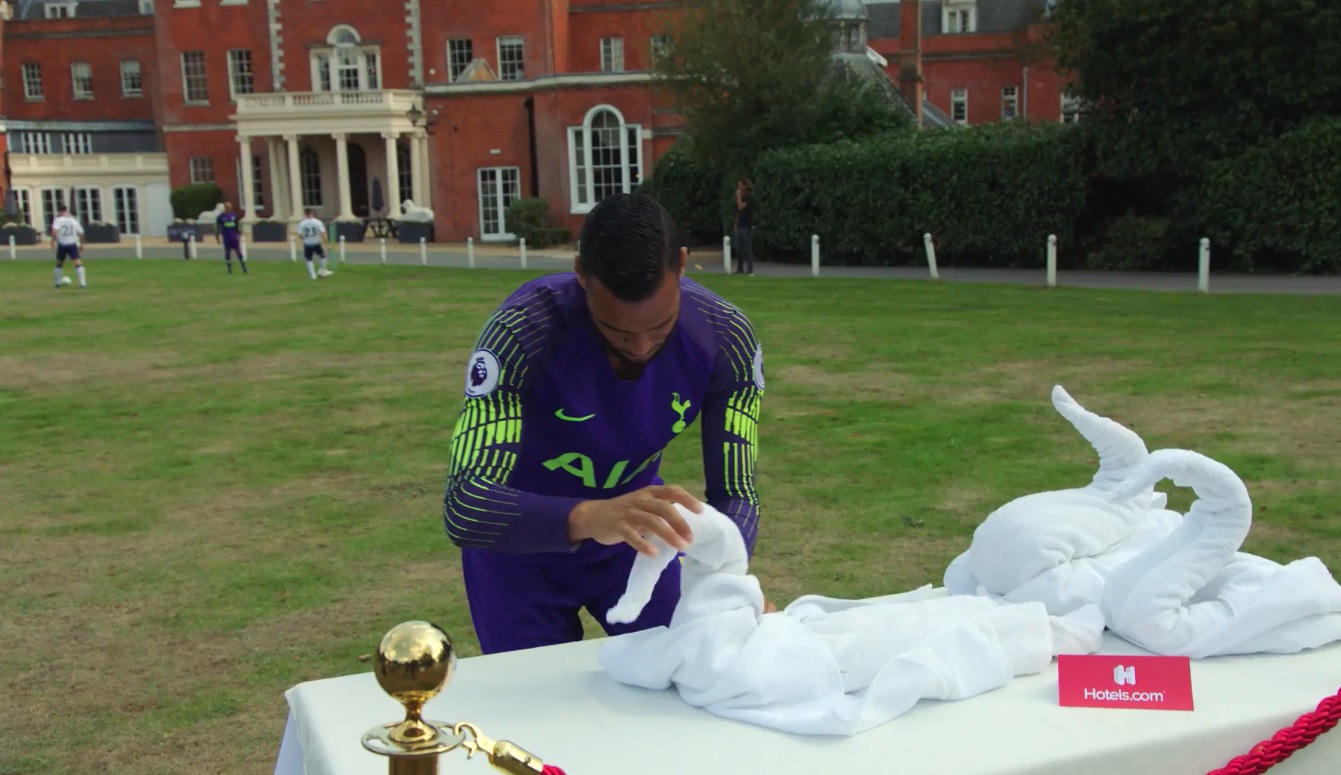 Michel Vorm takes part in a challenge with Hotels.com