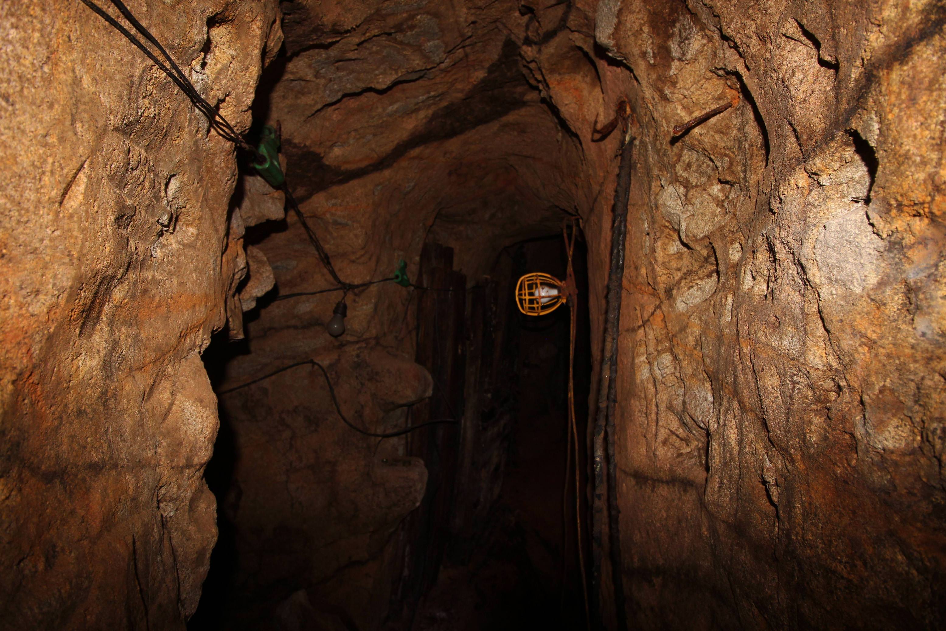 A tunnel in the bomb shelter