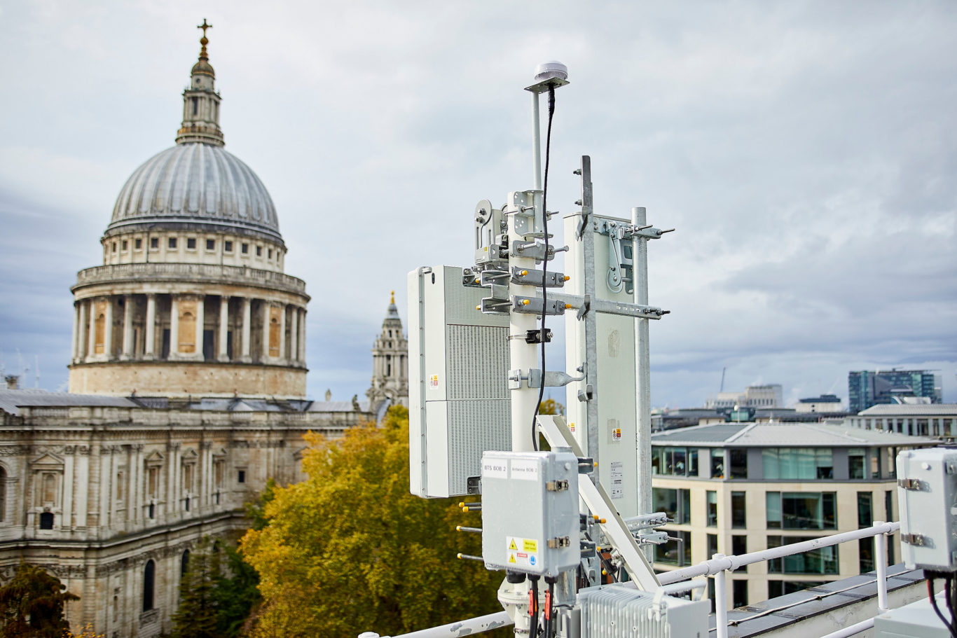 Берлин лондон. Mapof 5g Towers in uk. Where are all the 5g Towers in uk.