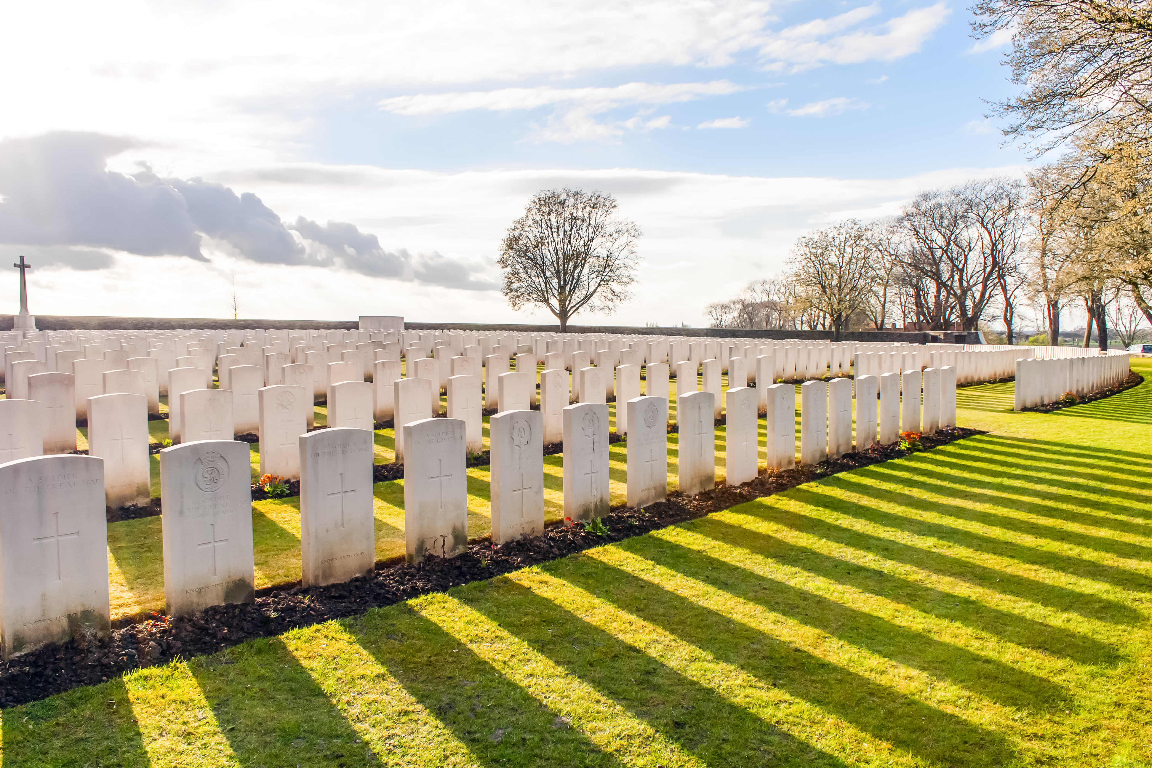 Lines of war graves at Tyne Cot Cemetery in West Flanders (Thinkstock/PA)