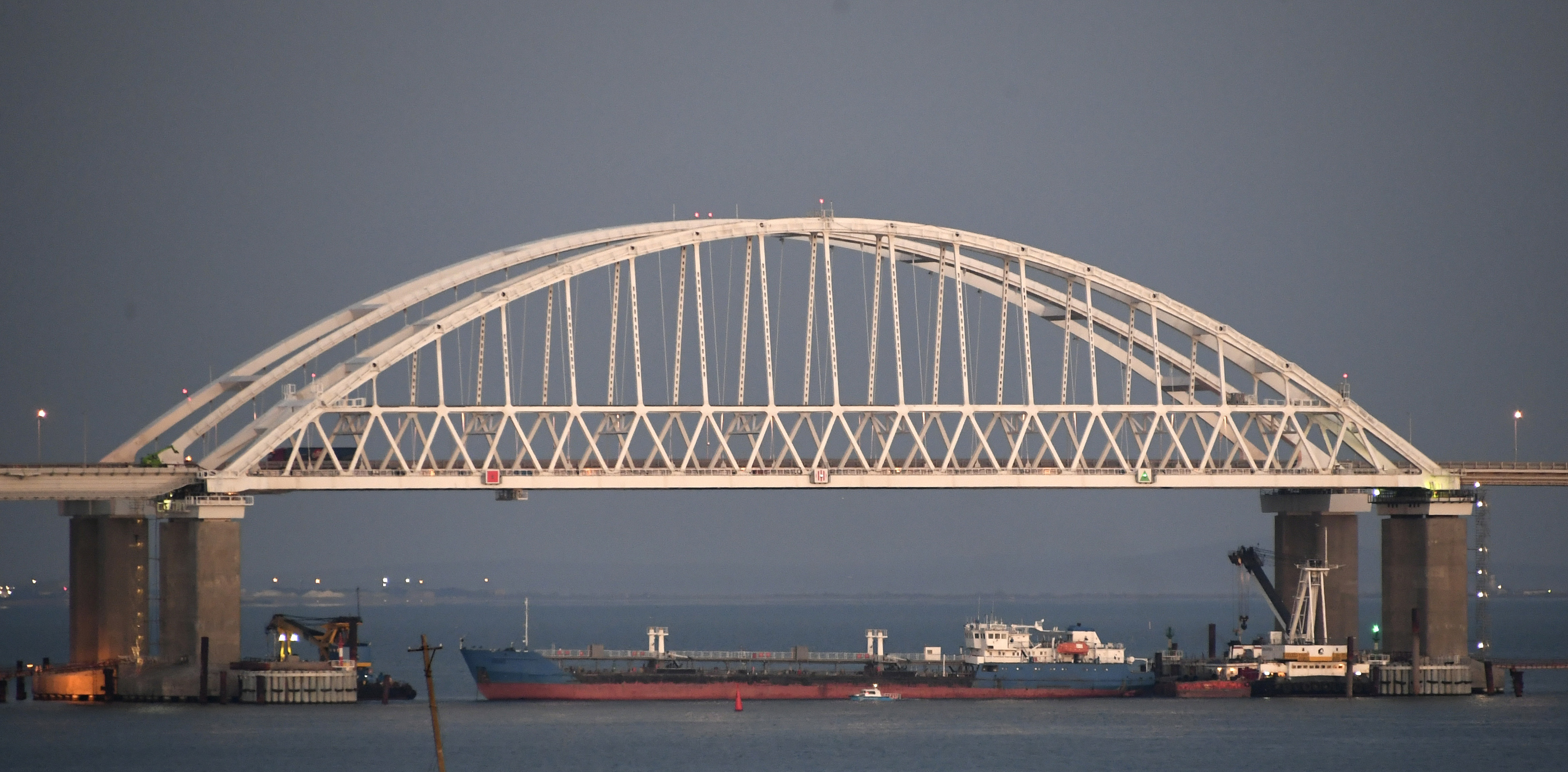 A ship under the Kerch bridge blocks the passage to the Kerch Strait 