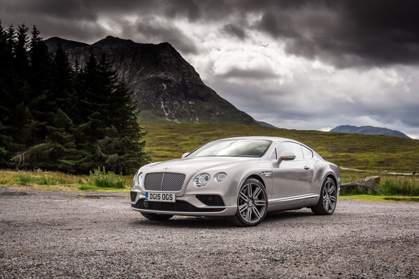 The Continental GT made use of a powerful W12 engine