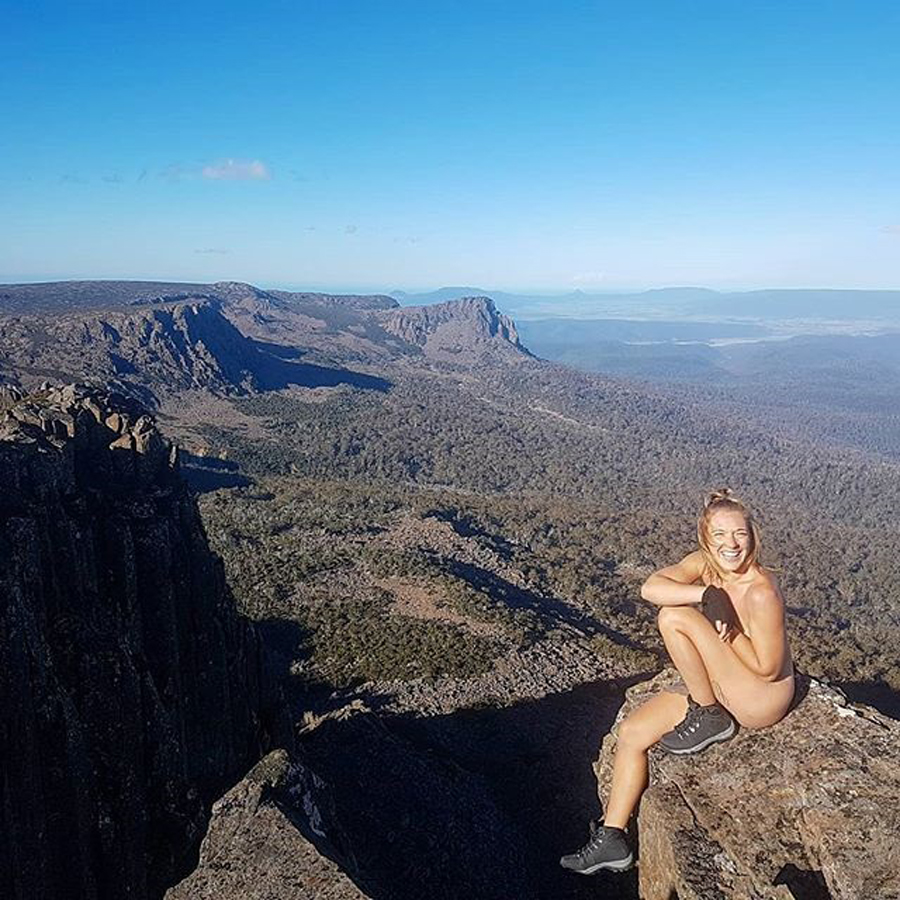 Woman takes up naked hiking as part of her 'Yes Year' after break...