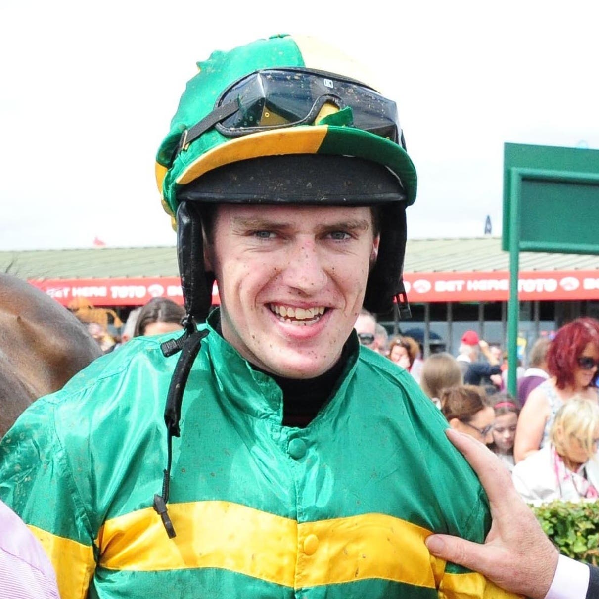 Jody McGarvey and JP McManus combined to win with Scoir Mear
