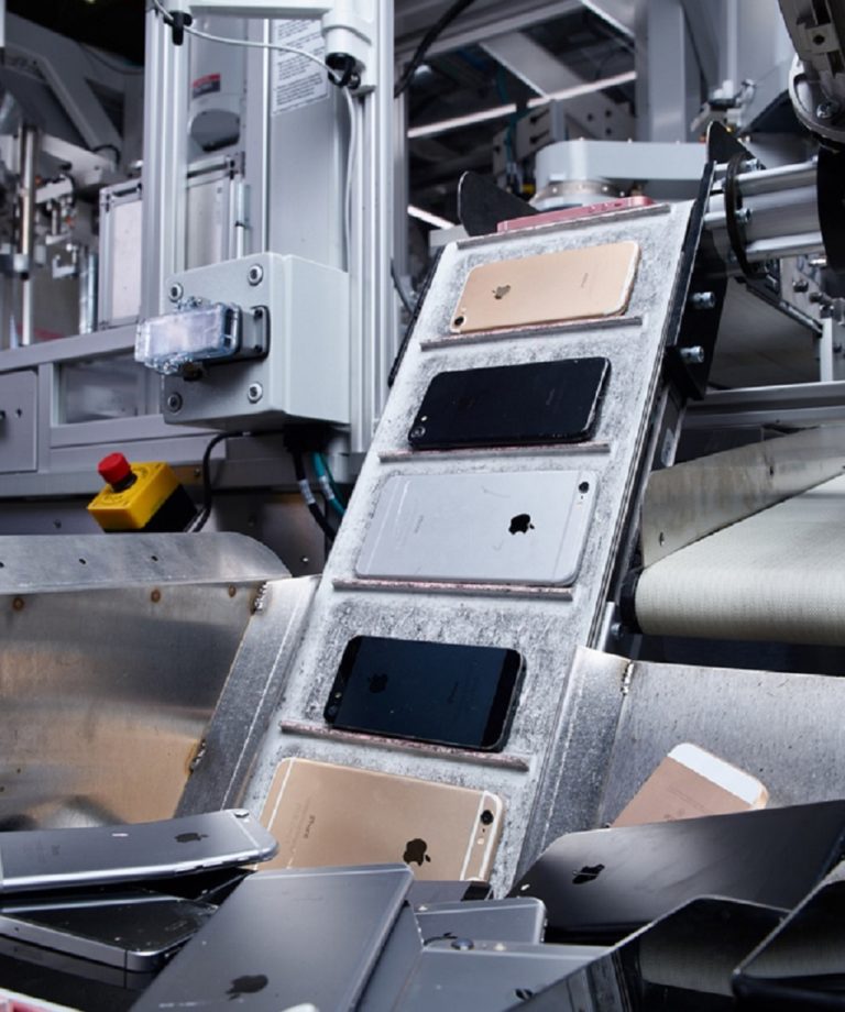 Apple expands environmental programme with new lab and recycling robots