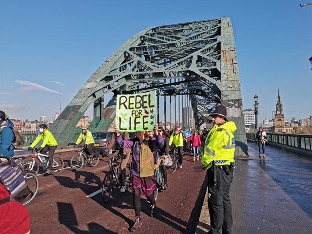 Cyclists protesting on the Tyne Bridge
