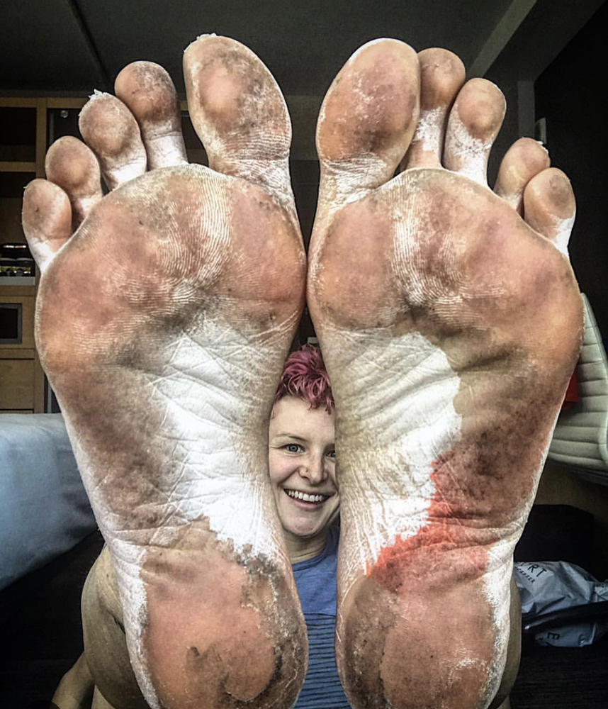 Video Woman Plans To Run Miles Across The Length Of The Uk Completely Barefoot News