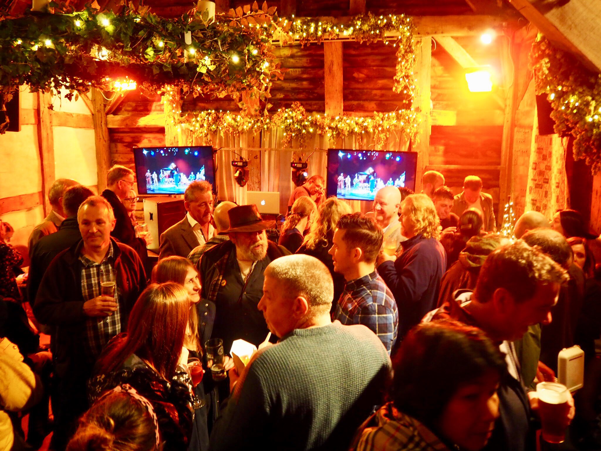 Nigels gather at the Fleece Inn