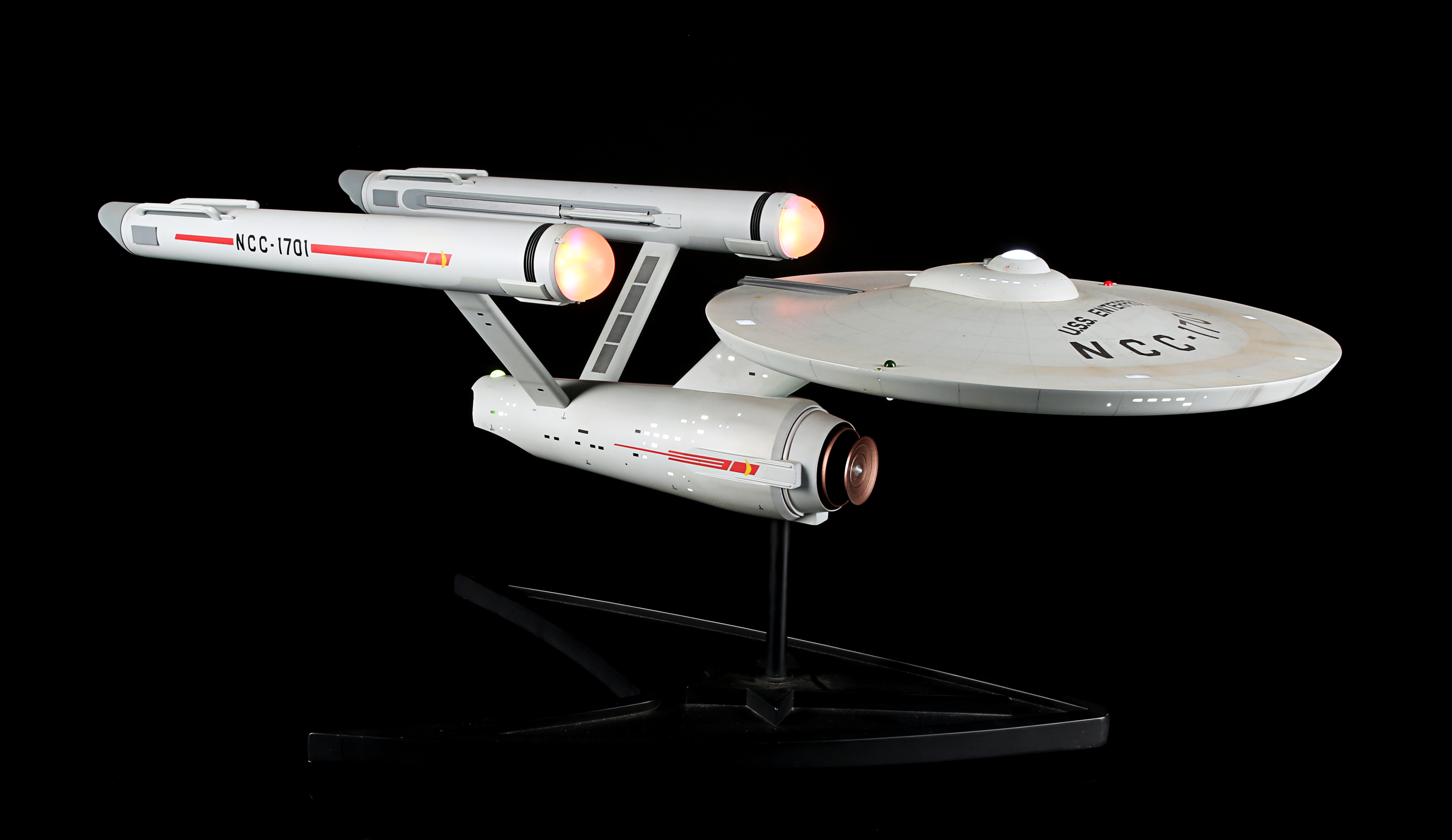 Star Trek USS Enterprise NCC-1701 model replica 