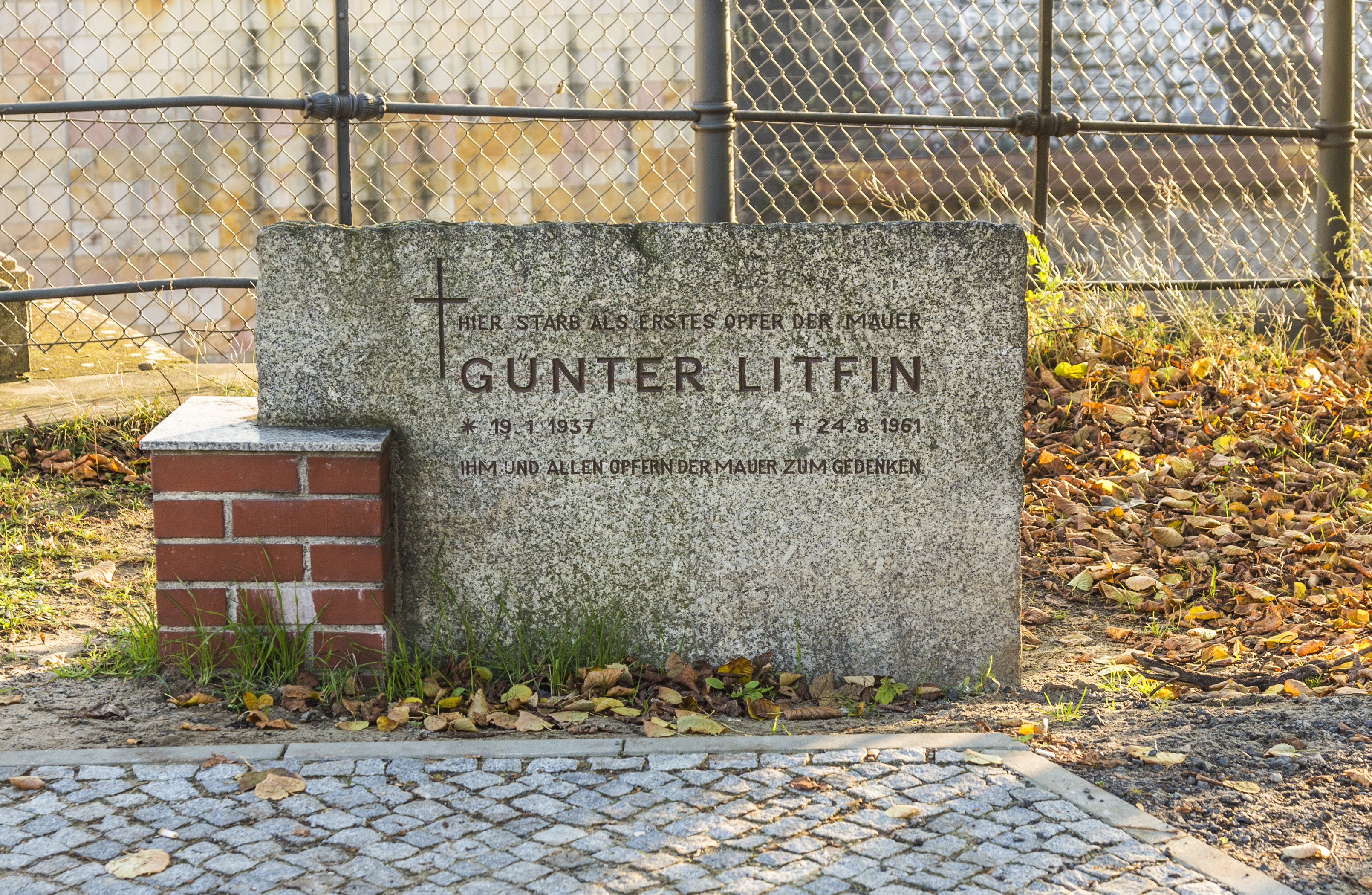 Gunter Litfin memorial