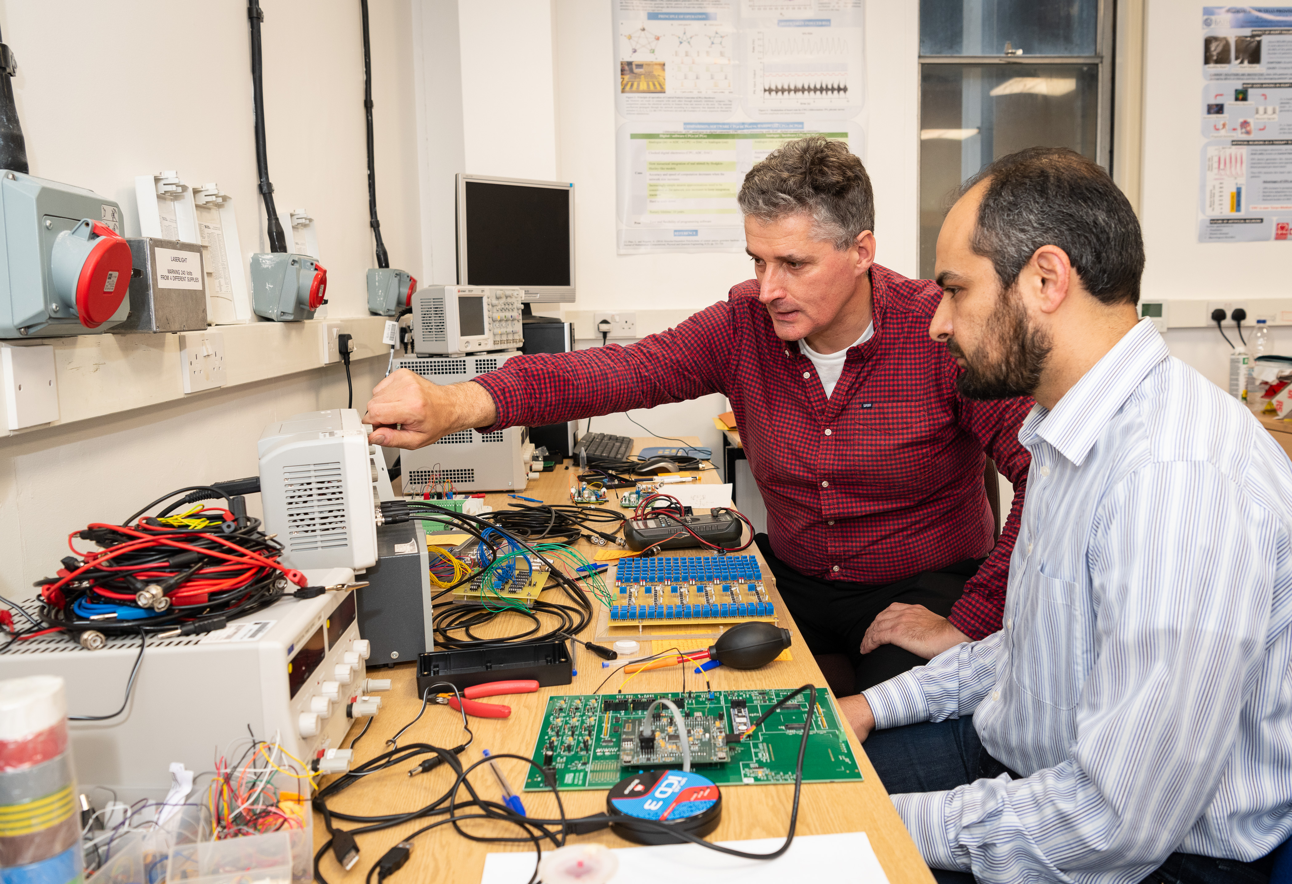 Professor Alain Nogaret and research associate Kamal Abu Hassan of the University of Bath