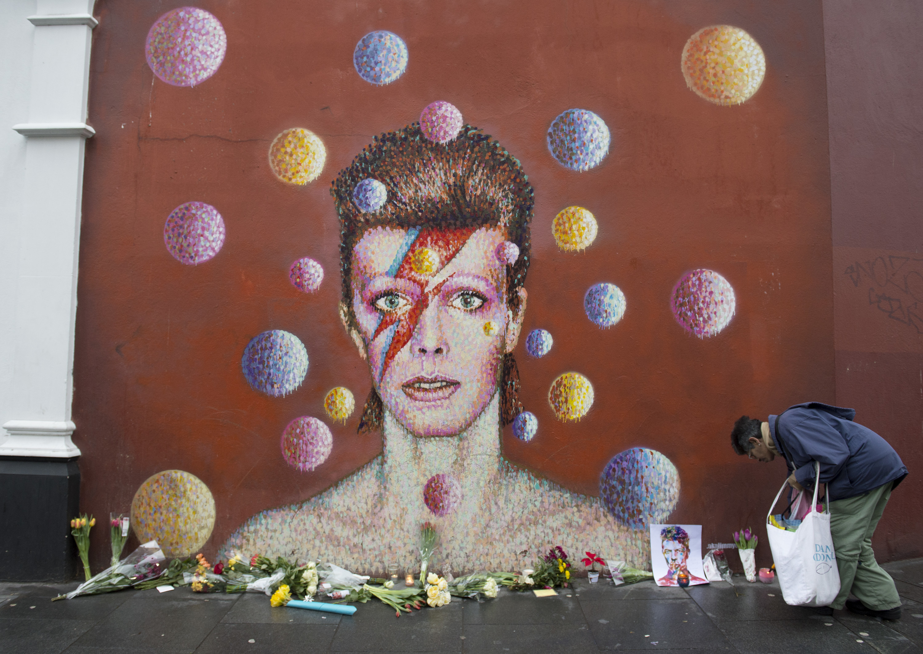 Bowie's mural in Brixton